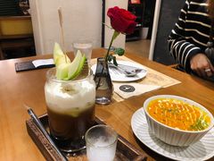 -Mark&Mars Restaurant