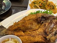 -Green Tree Rest. & Pub