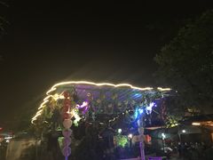 -茅草房·河畔园林火锅