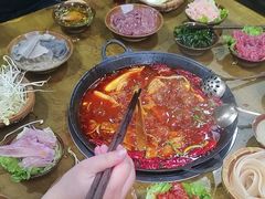 -乖嬢嬢重庆老火锅(南联店)