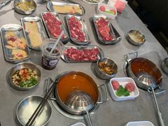 -张哞哞·鲜切牛肉自助火锅(高德置地店)