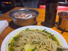 -马路牙子烧烤音乐酒馆(望京店)