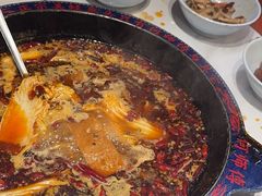 -何师傅美蛙鱼头(汉街店)