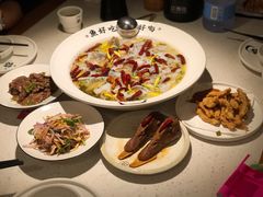 -江渔儿酸菜鱼·拔草餐厅(虎门君乐汇店)