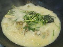 -岩泊渡桂鱼楼活鱼馆