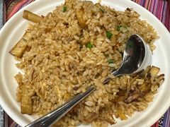 -香巴拉云南餐厅(华莱坞店)