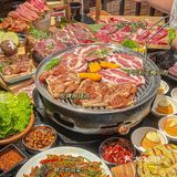 朋友带我吃的烤肉，做梦都在吧唧嘴[流泪]好香好香！