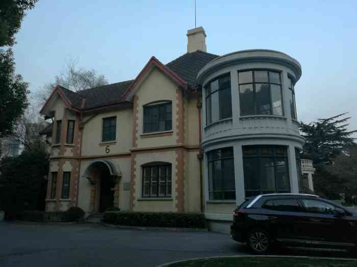 兴国宾馆8号楼宴会厅-"公司年会聚餐地…进门,一幢幢小洋房的设计.