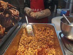 -鑫记婆婆兔·成都特产·兔头手撕兔(太古里店)