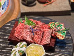 -铭牛烧肉·和牛海鲜自助(高新月牙湖店)