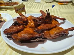 招牌烤乳鸽-石岐佬中山菜馆(张溪店)
