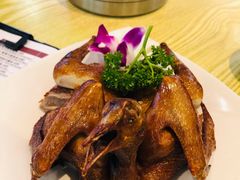 红烧乳鸽-添好运点心专门店(百老汇店)