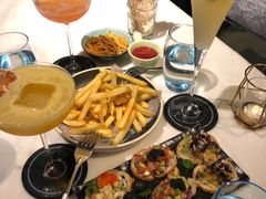 -STARRY CAFE & LOUNGE BAR(高新店)