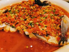 剁椒斩鱼头-金时代顺风大酒店(金山店)