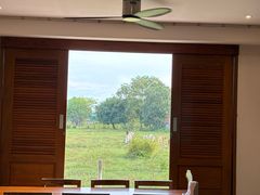 -Chom Cafe and Restaurant