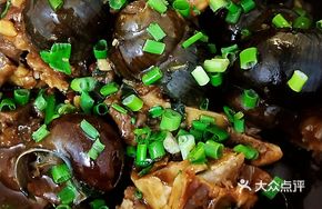 Braised Pork Rib and Snail Stew