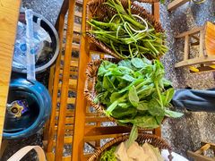 -阿婆情腊排骨火锅(金虹路店)