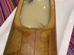 -香巴拉云南餐厅(华莱坞店)