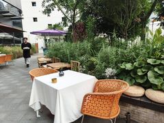 -黛遇·黛瓦宴花园餐厅