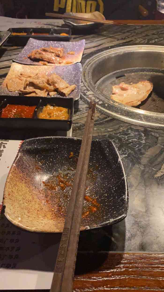 燧木烤肉-"位置:天元区天虹对面步步高四楼,店面不大.