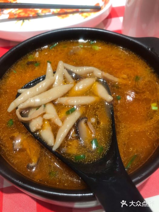 西贝莜面村(龙湖上城天街店)蘑菇汤莜面鱼鱼图片