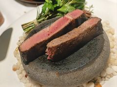 -Erman岩烧牛排(虹桥南丰城店)