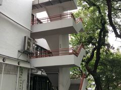 -香港大学