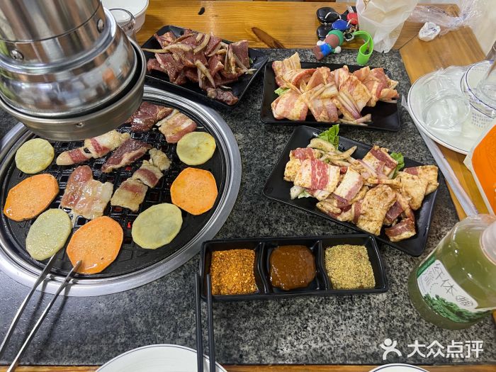 星火东北碳火烤肉(华大店)图片
