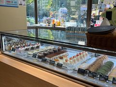 -Dough&Joe团憩(瑞虹天地月亮湾店)