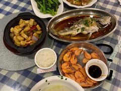 -钱大妈海鲜饭店(保利林语店)