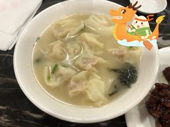 虾肉小馄饨-王家沙点心店(南京西路总店)