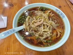 榨菜肉丝面-潘国仙耳光馄饨(黄家阙路店)