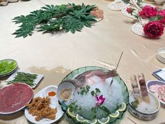 -小天鹅火锅·一线江景洪鼎旗舰店(洪崖洞店)