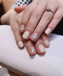 -悦颜美佳·美容·美甲美睫