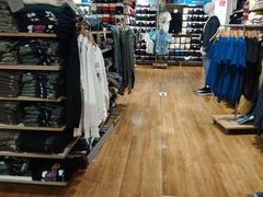 -优衣库(哈尔滨中央大街店)