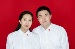 -红馆妆造(中央大街店)