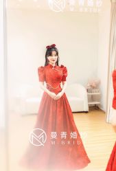 -曼青婚纱礼服馆