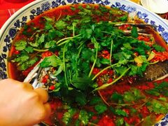旭龙酒家-旭龙鱼头王(航华店)