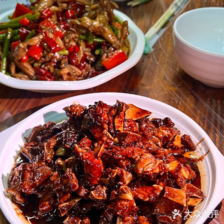 南昌！藏在居民楼烧菜馆！本地人带路才吃上！