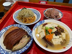 -蓝田九大碗民俗食府(蓝田店)