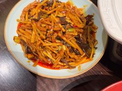 -丽华园·武汉地标楚菜餐厅(青山江滩店)