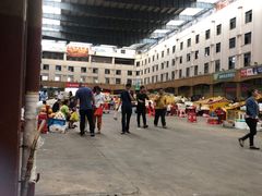 -三亚新鸿港水果一级批发市场