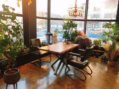 靠窗位-LYFATTI 莱芙缇(赣水路店)