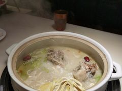 招牌筒骨煲-小骨煲金华砂锅(转塘金街美地店)