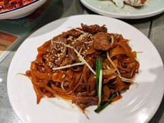 干炒牛河-大头力茶餐厅(花都融创茂店)