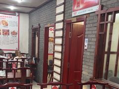 -湖南人家湘菜馆(镇江路店)