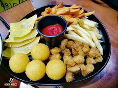 小吃拼盘-魏斯理汉堡(西安沣东吾悦店)