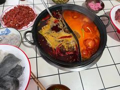 -重庆故事姊妹老火锅(财经学院店)