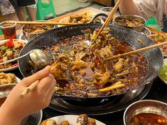 -鸿顺老铁锅美蛙鱼府(解放碑店)