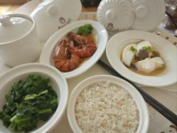 -童谣里医疗级月子中心(独栋湖景店)